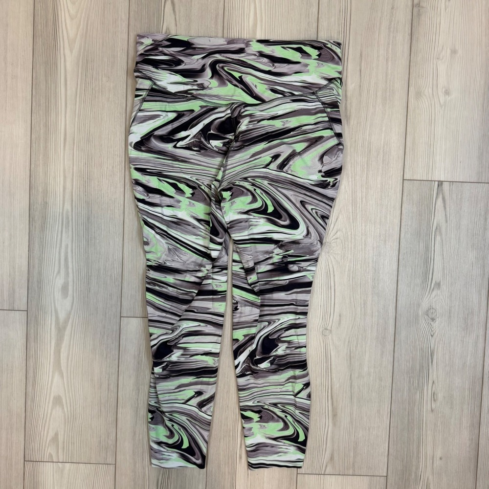 Lululemon Size 14 Base Pace High-Rise Running Tight 25"Paint Glide Warp Multi